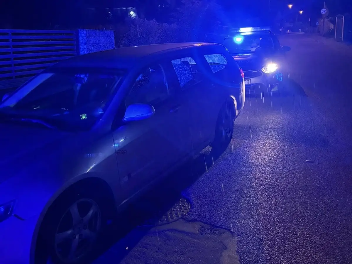 Pościg za kierującą Hondą zakończony zatrzymaniem. Kobieta miała sądowy zakaz prowadzenia pojazdów