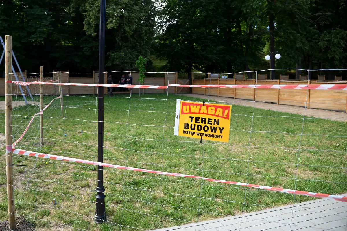 Rozbudowa placu zabaw nad Małym Jeziorkiem